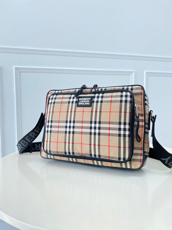 LO - B-BERRY BAGS - 187