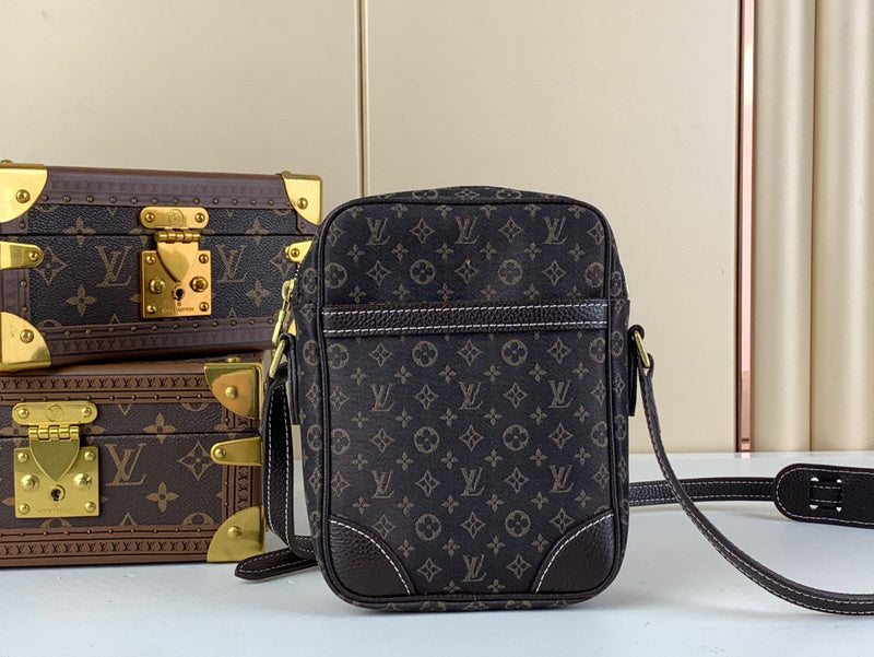 LO-LV bags 11922