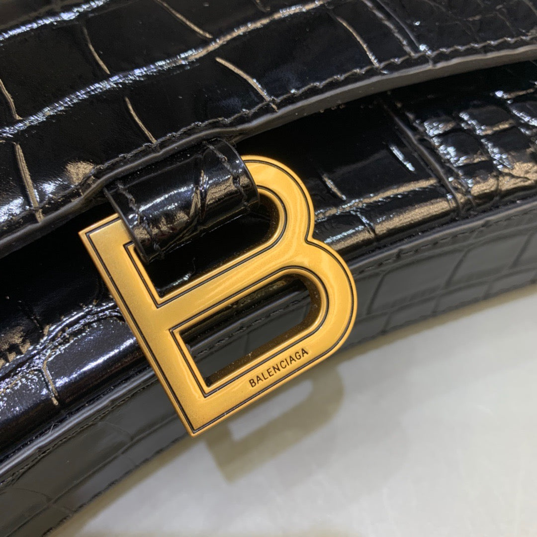 BLN-Ciaga Hourglass Wallet On Chain in Black, For Women,  Bags 7.6in/19LO  6560501LRGM1000