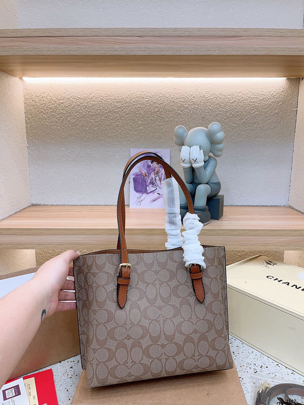 LO - CCH Bags - 142