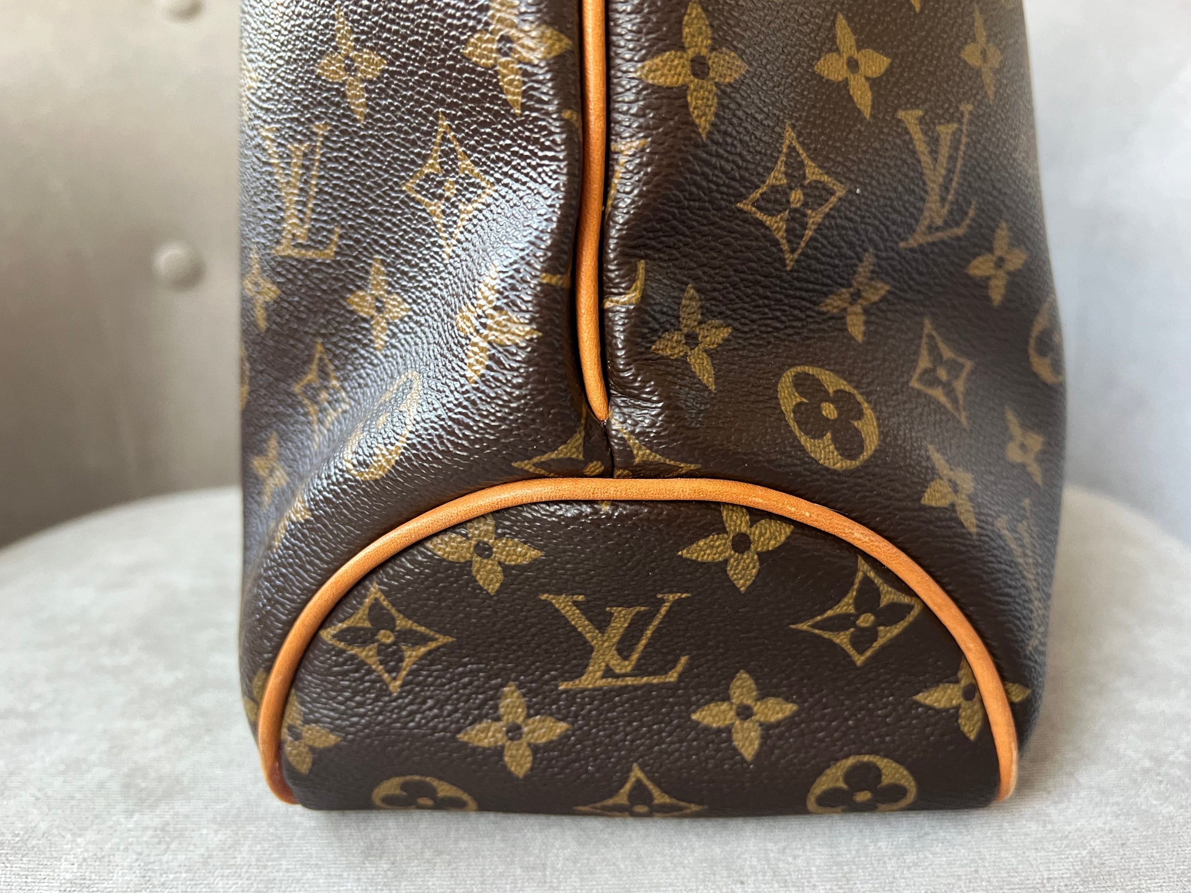 LO-LV bags 2098