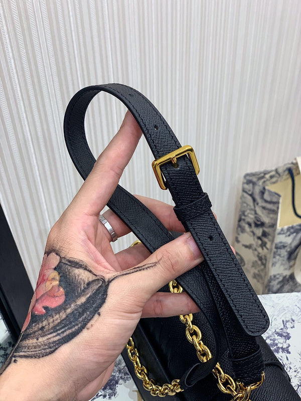 LO - DYOR   BAGS FOR WOMEN - FASHION LUXURY BAGS 235