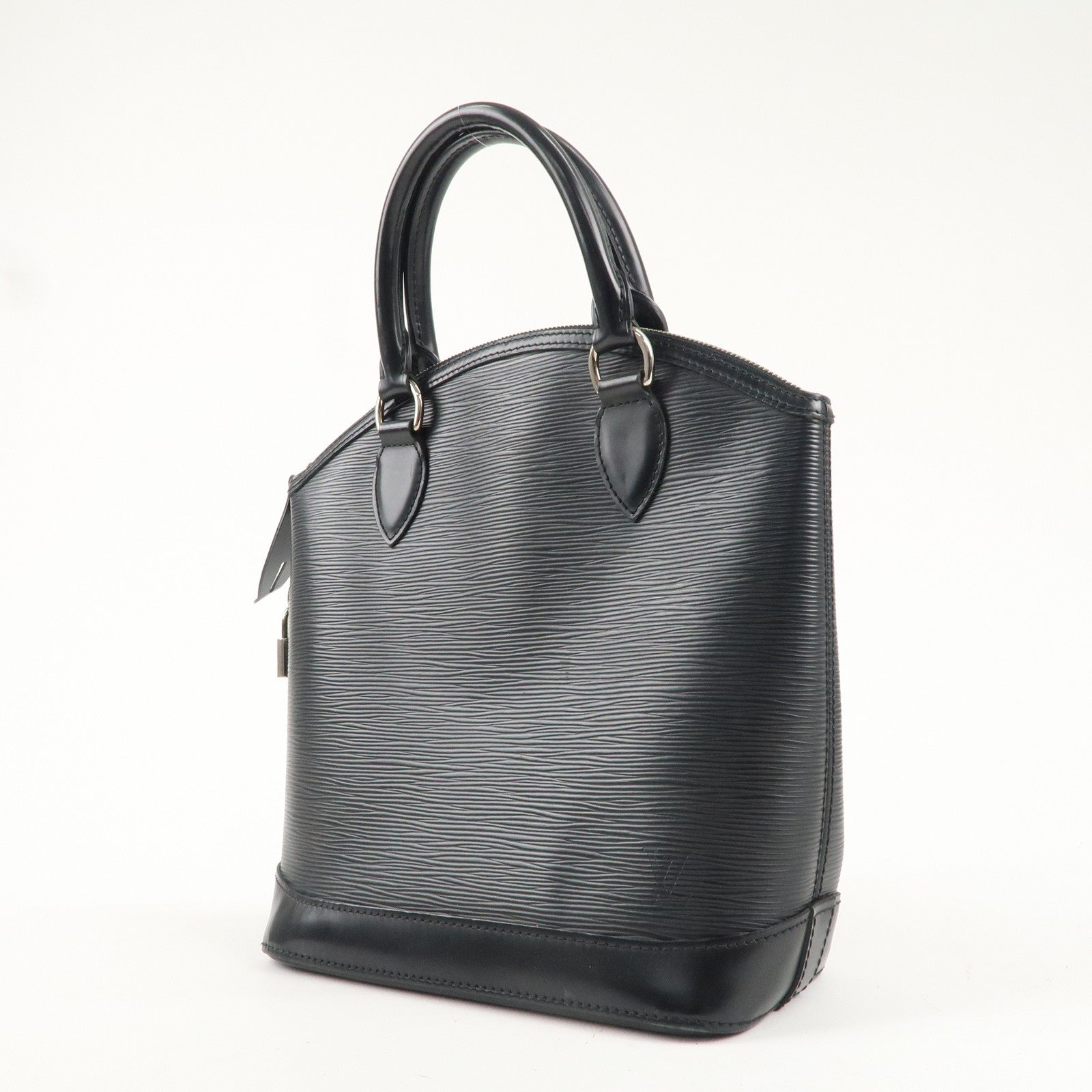 LO-LV bags 2557