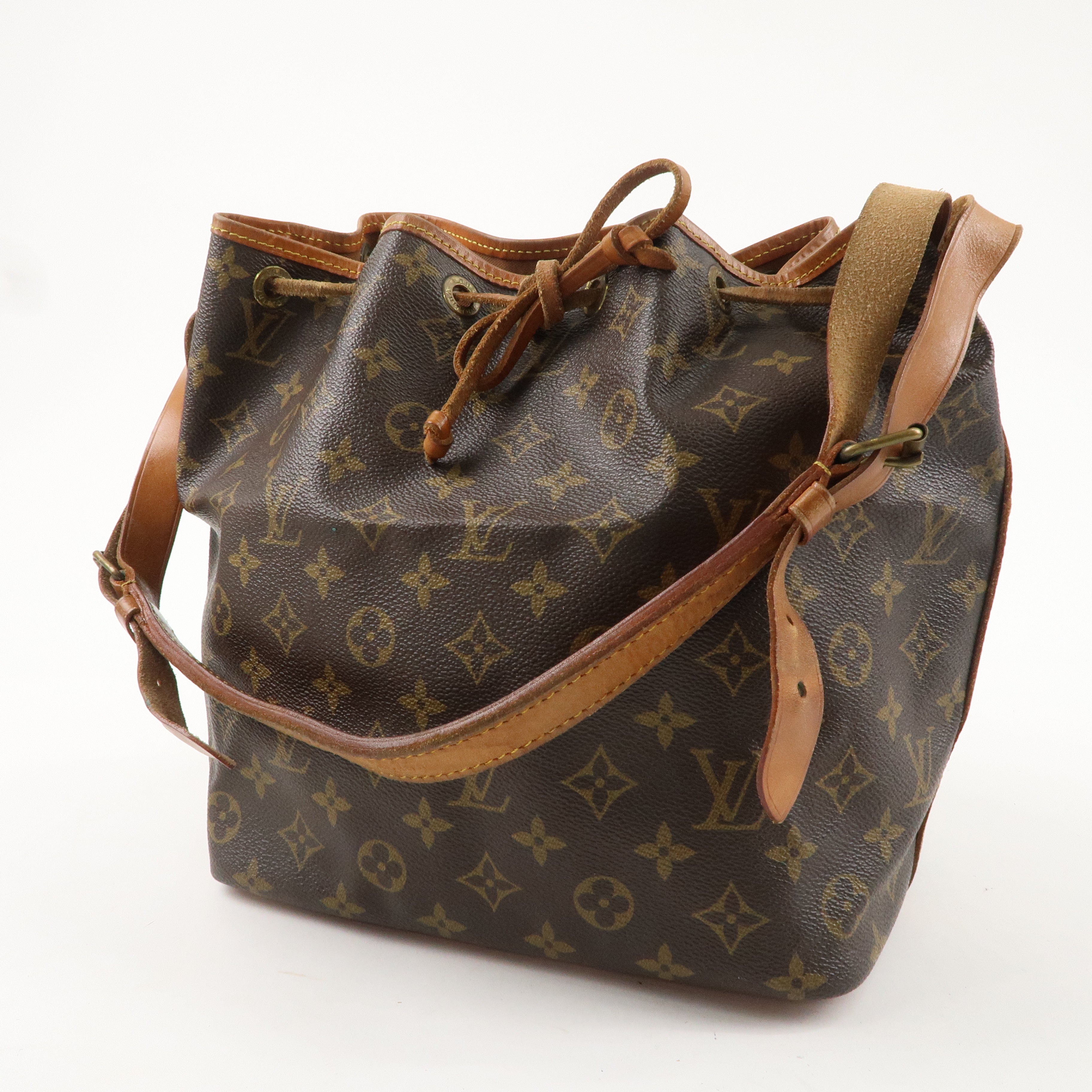 LO-LV bags 3497