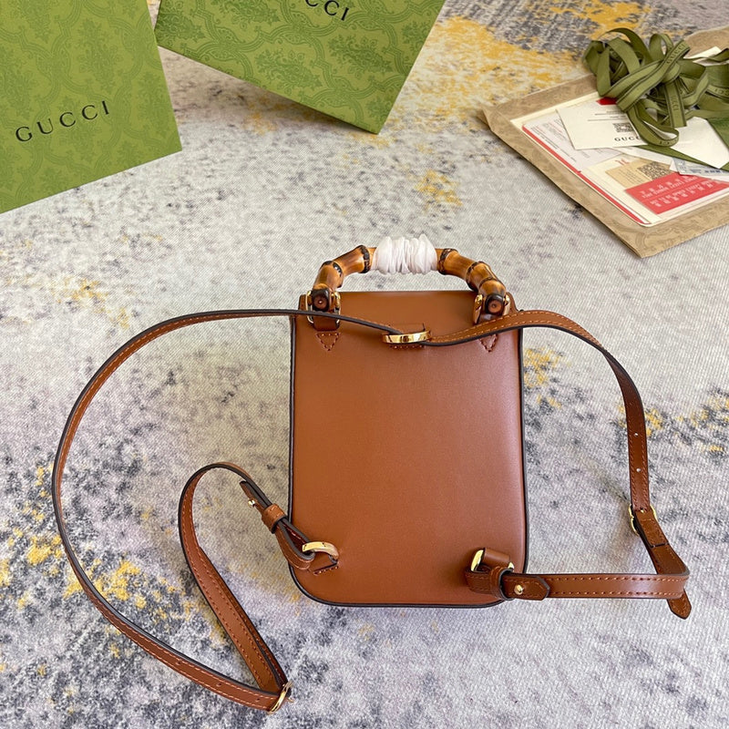 LO - GCC Bags - 1940