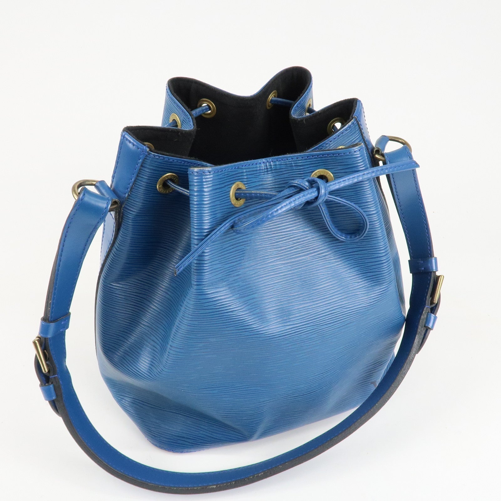 LO-LV bags 3815