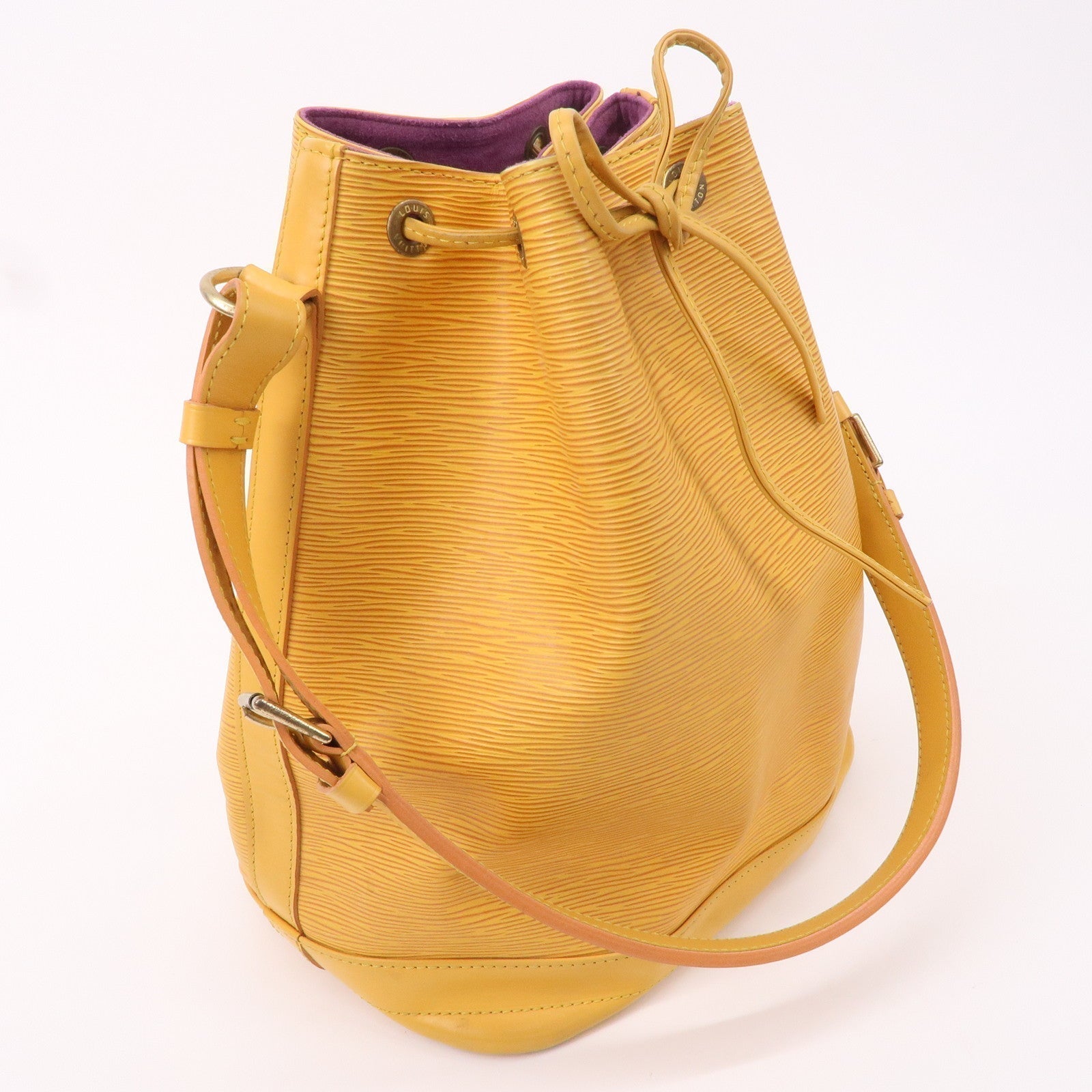 LO-LV bags 2560