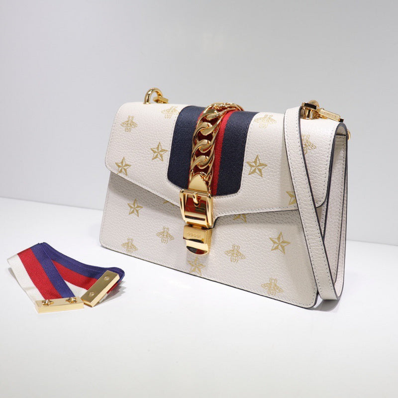 LO - GCC Bags - 3074