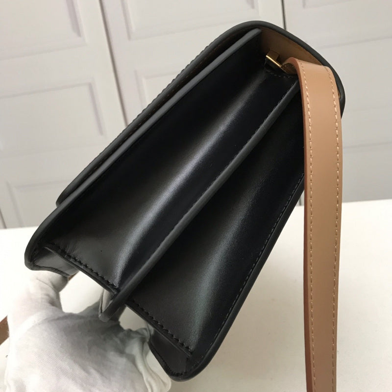 LO - B-BERRY BAGS - 521