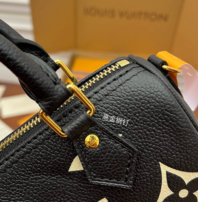 LO - LV Bags - 16201