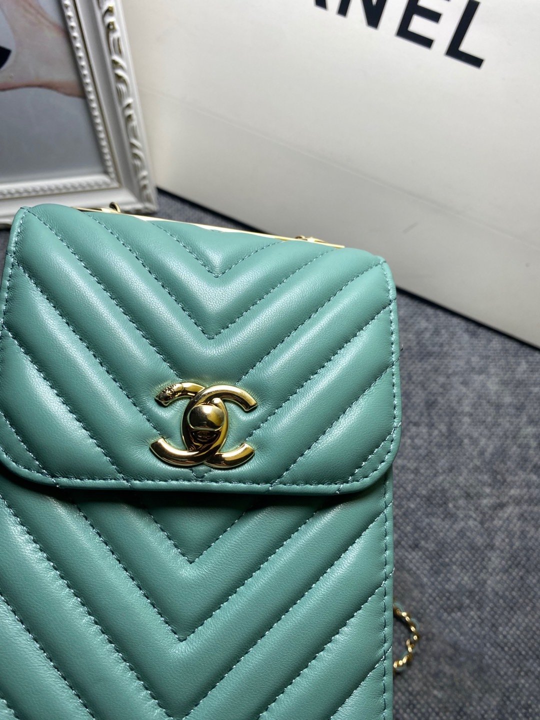CHL -  Chevron Trendy CHL -  Phone Mint Bag For Women 18LO/7in
