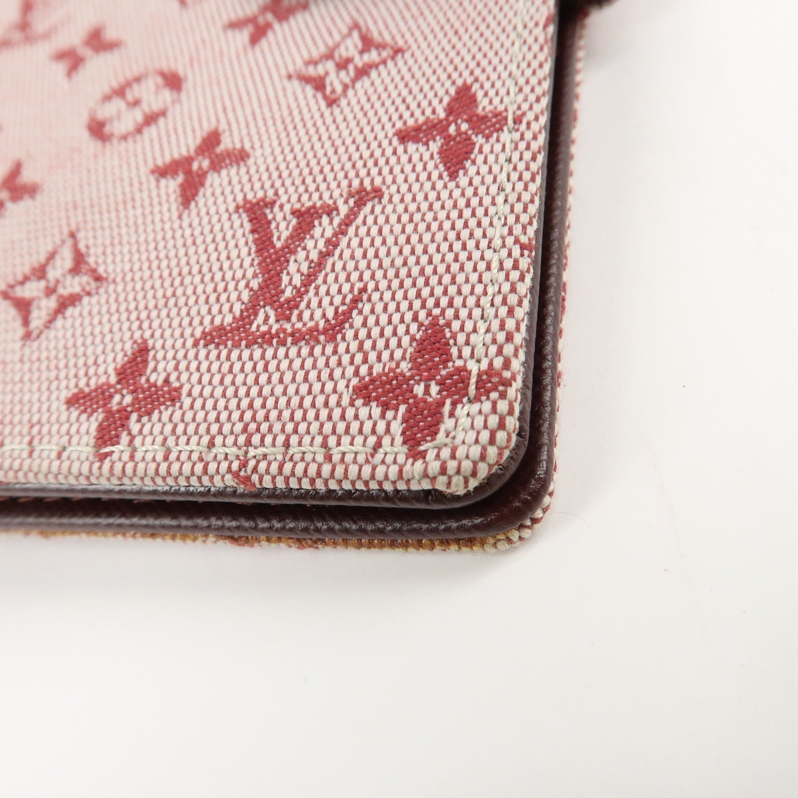 LO-LV bags 3875