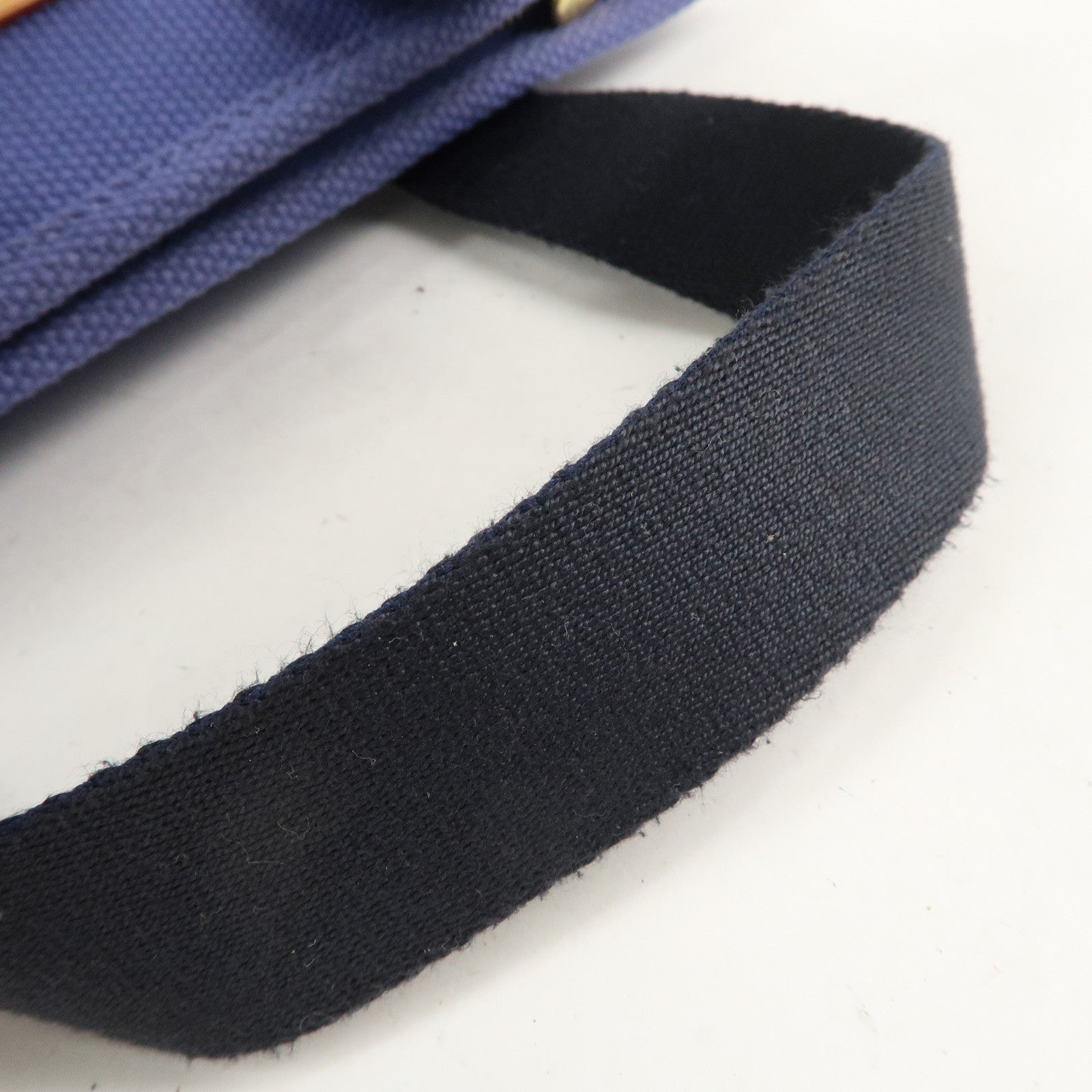 LO-LV bags 4052
