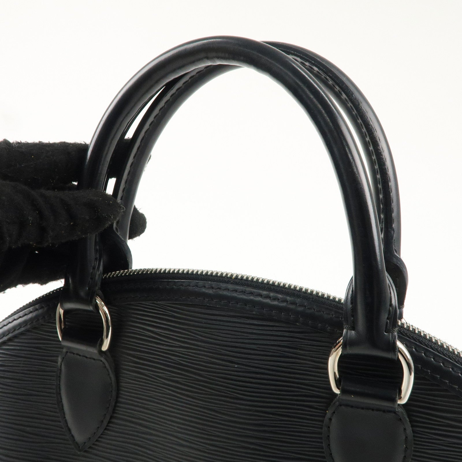 LO-LV bags 2557