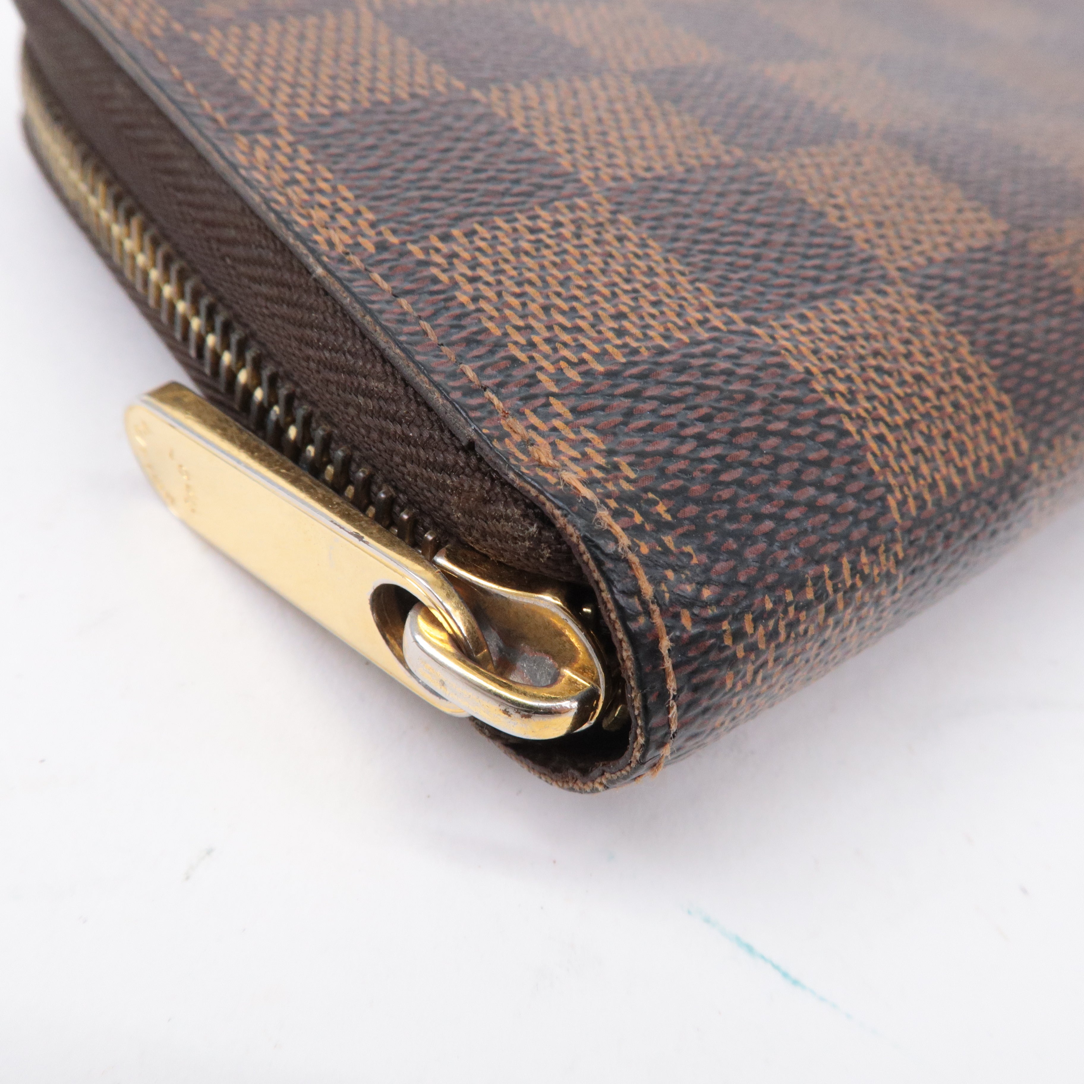 LO-LV bags 2001