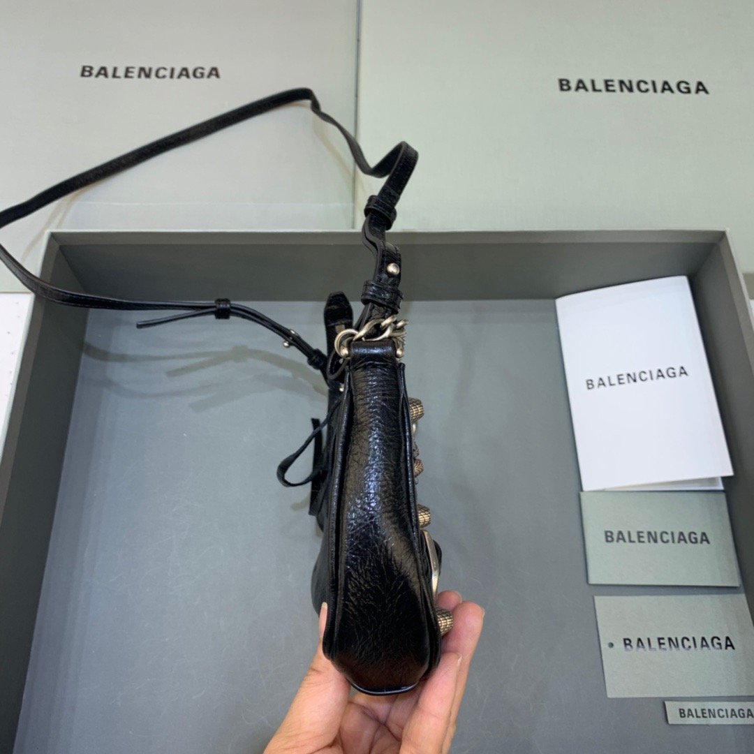 BLN-Ciaga Le Cagole Mini Bag With Chain In Black, For Women,  Bags 8.2in/21LO 6958141VG9Y1000