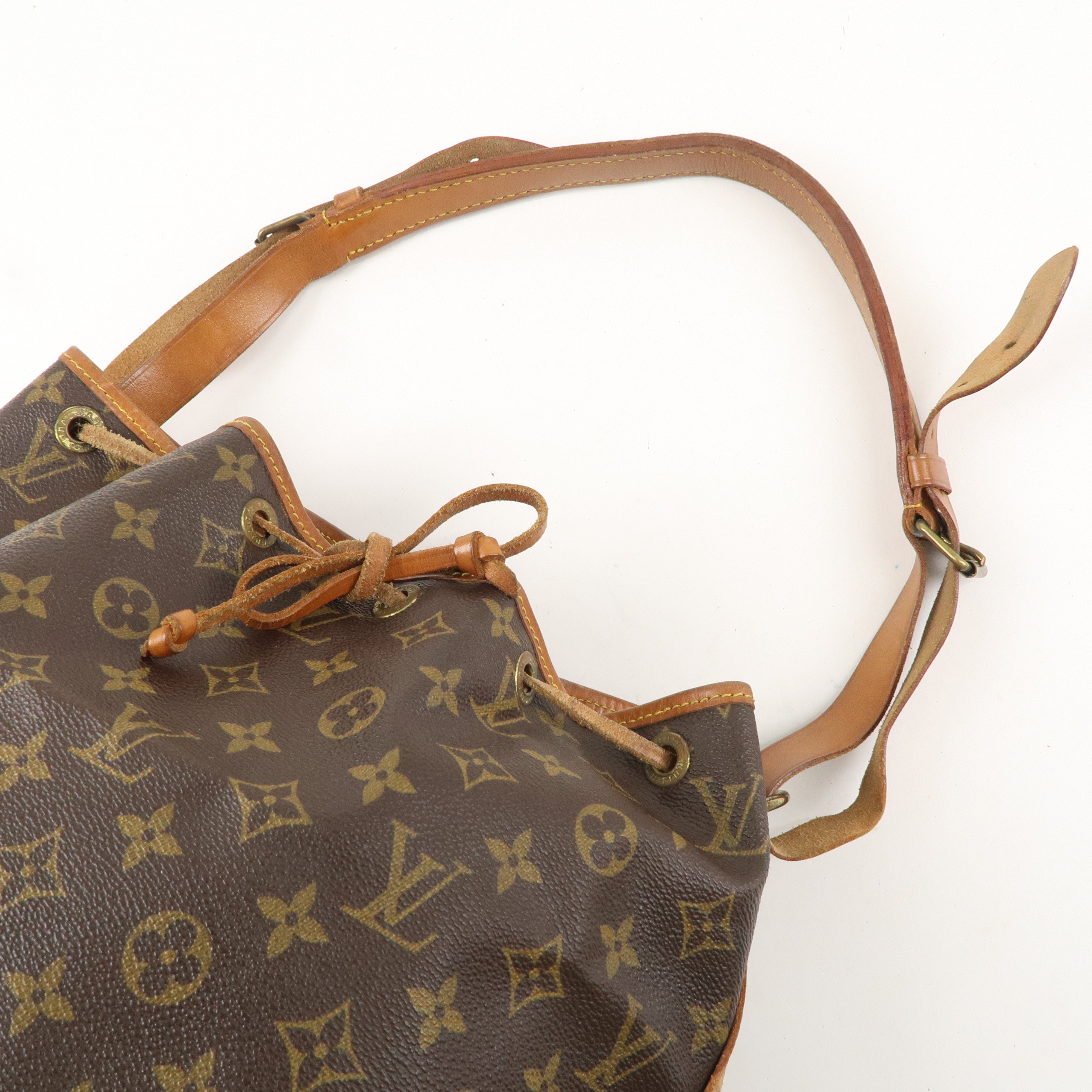 LO-LV bags 3497