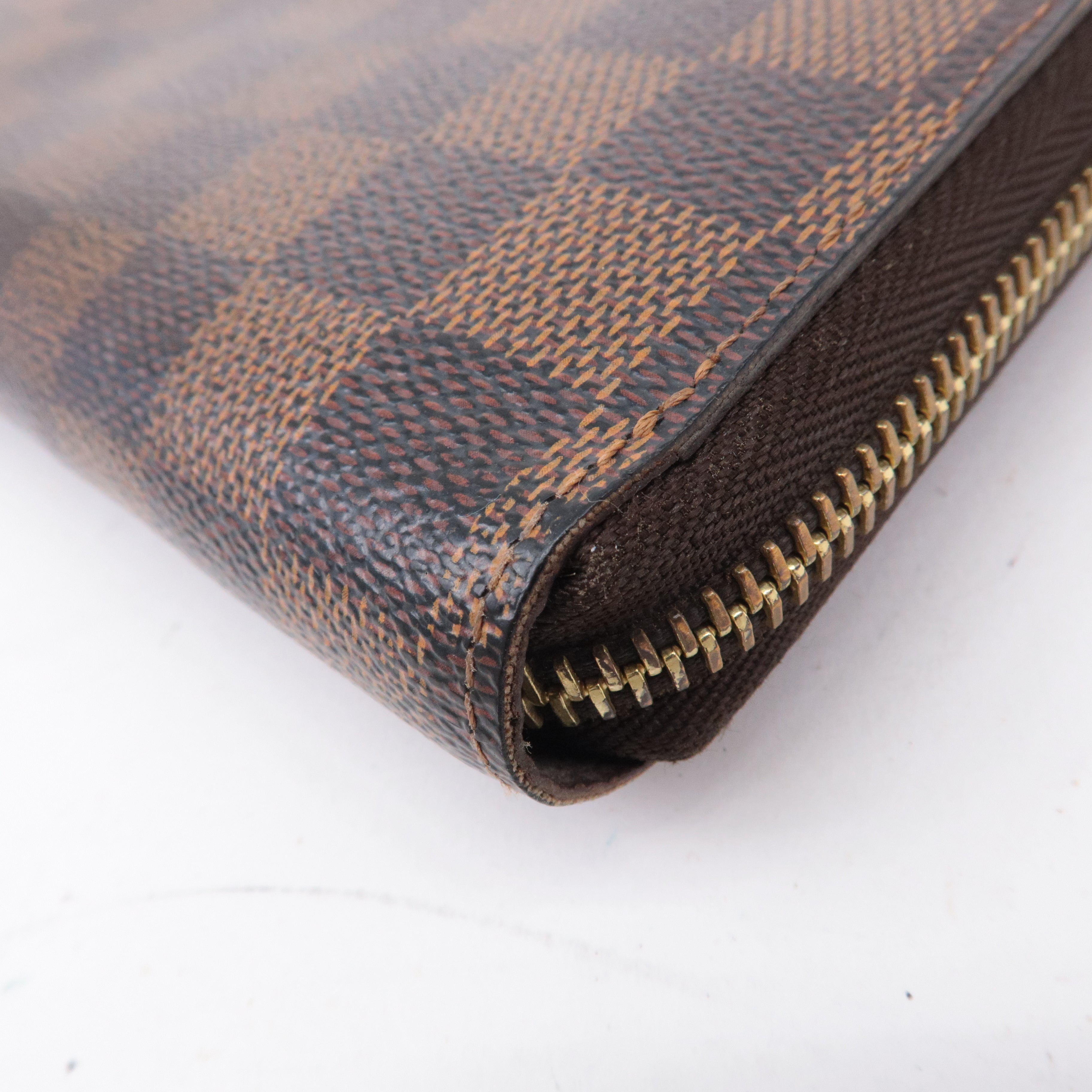 LO-LV bags 2001