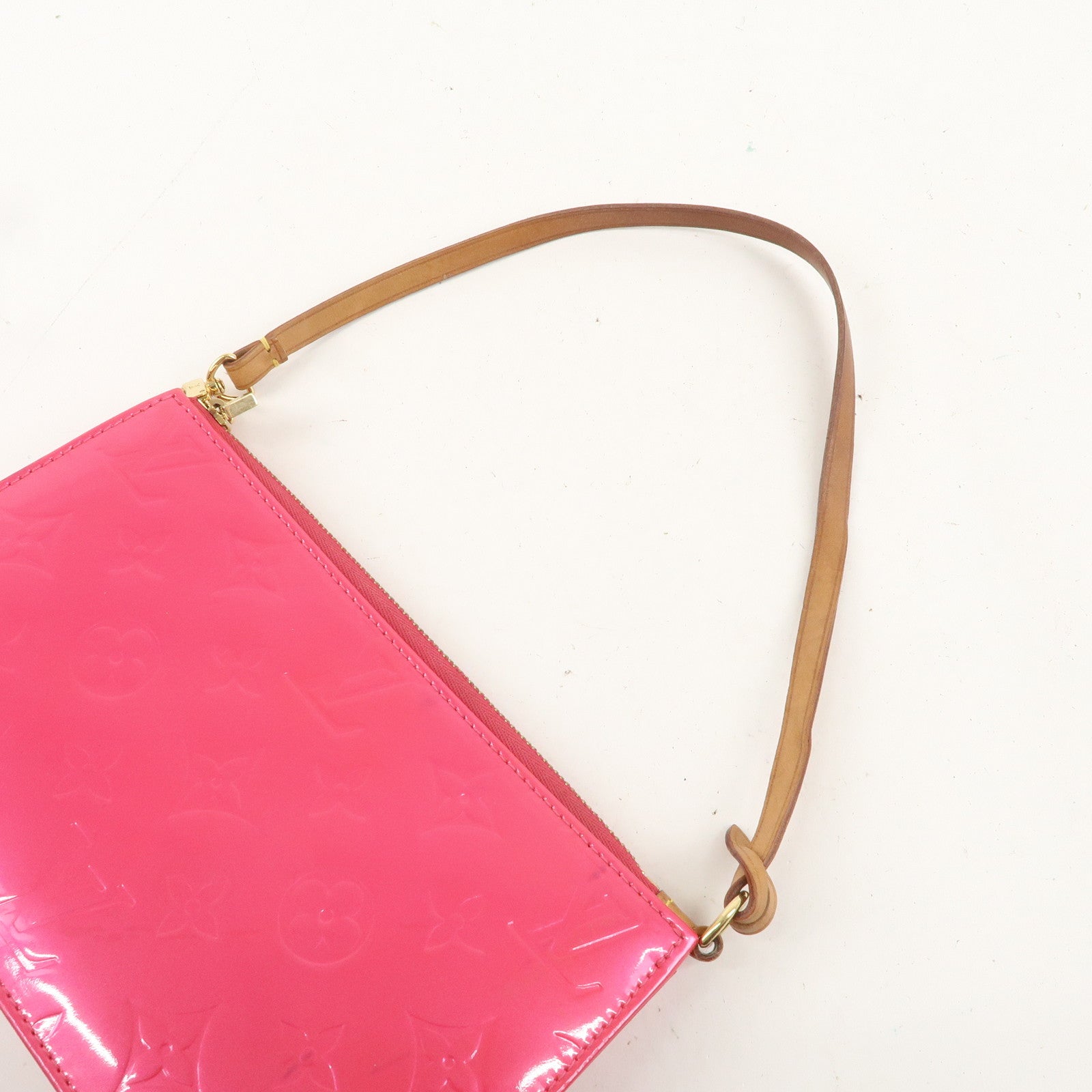 LO-LV bags 4047