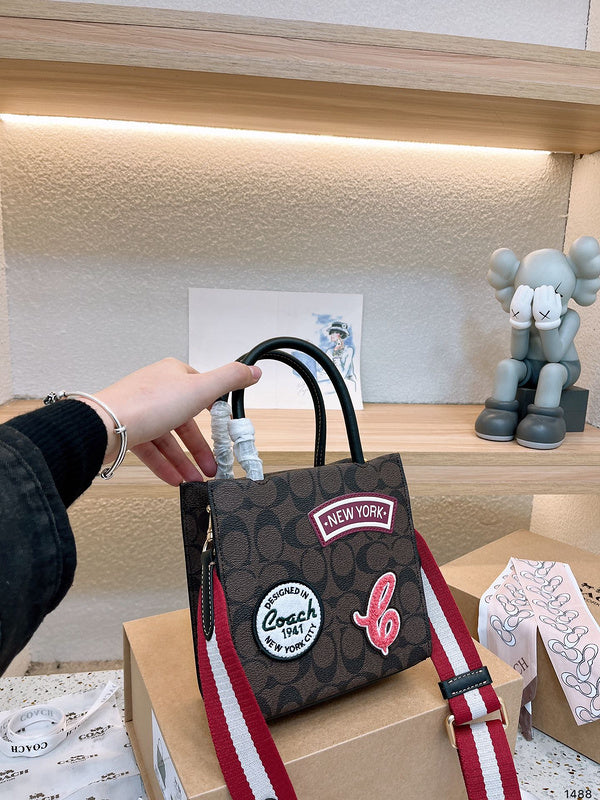 LO - CCH Bags - 422