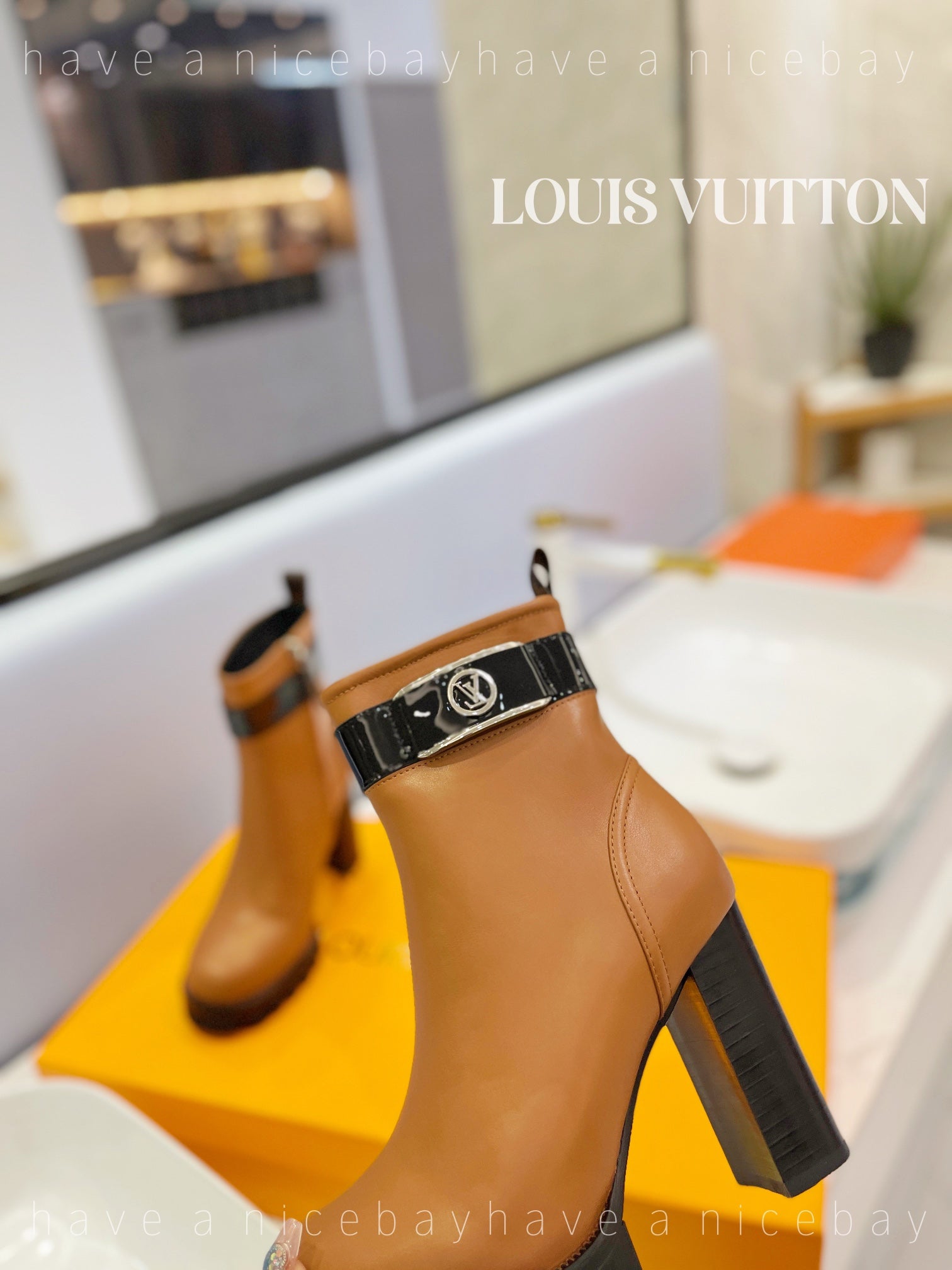 LO-LV bags 3438