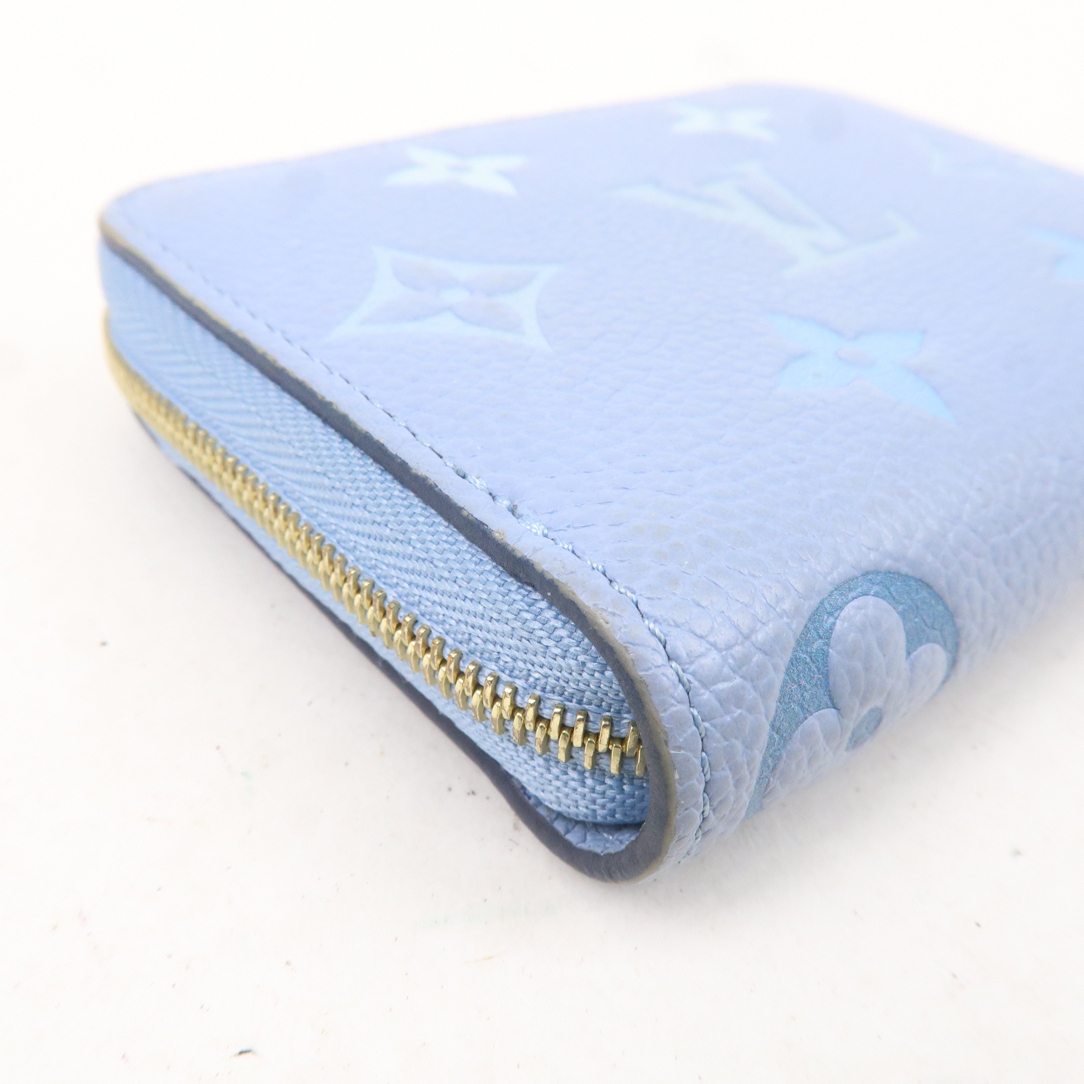 LO-LV bags 4070
