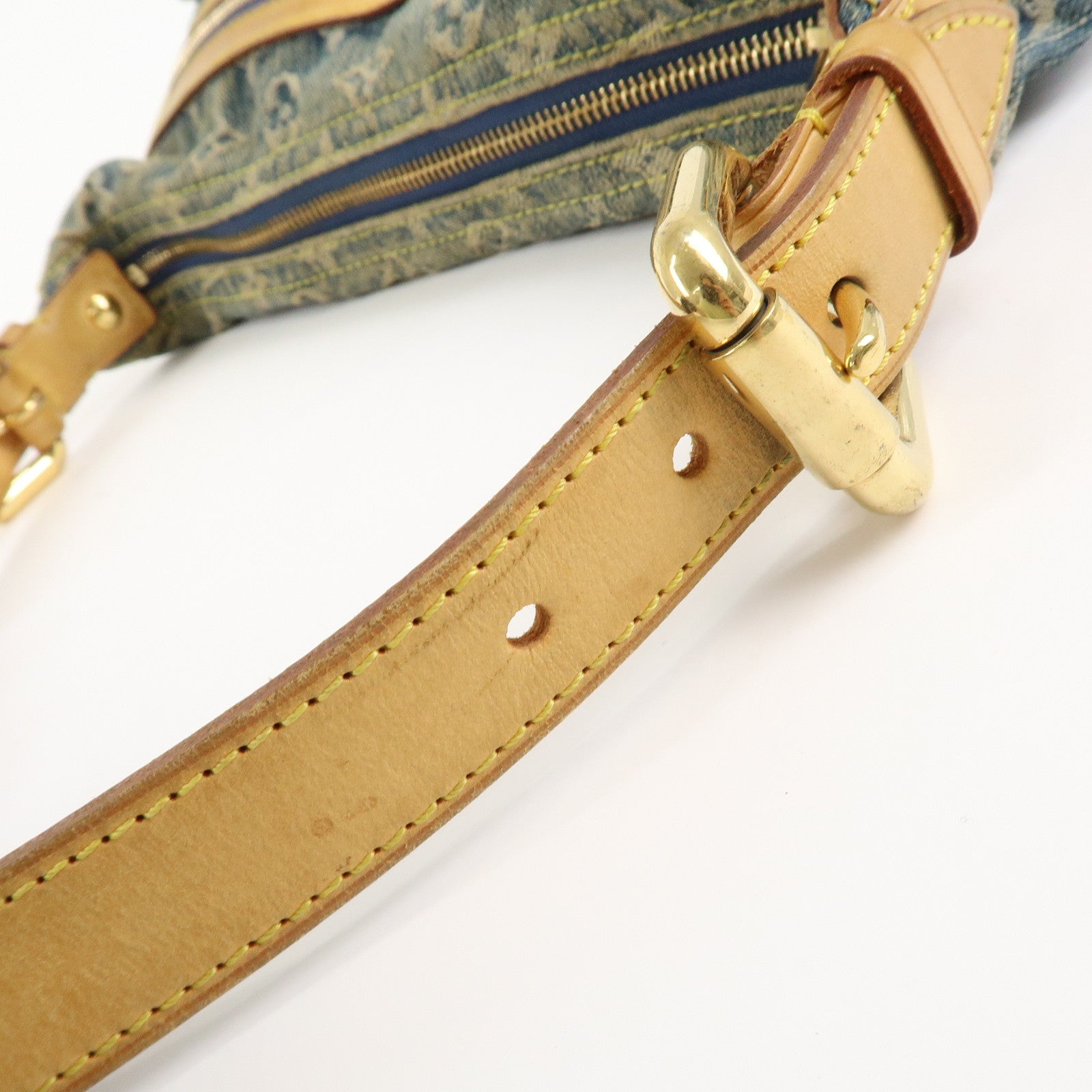 LO-LV bags 3820