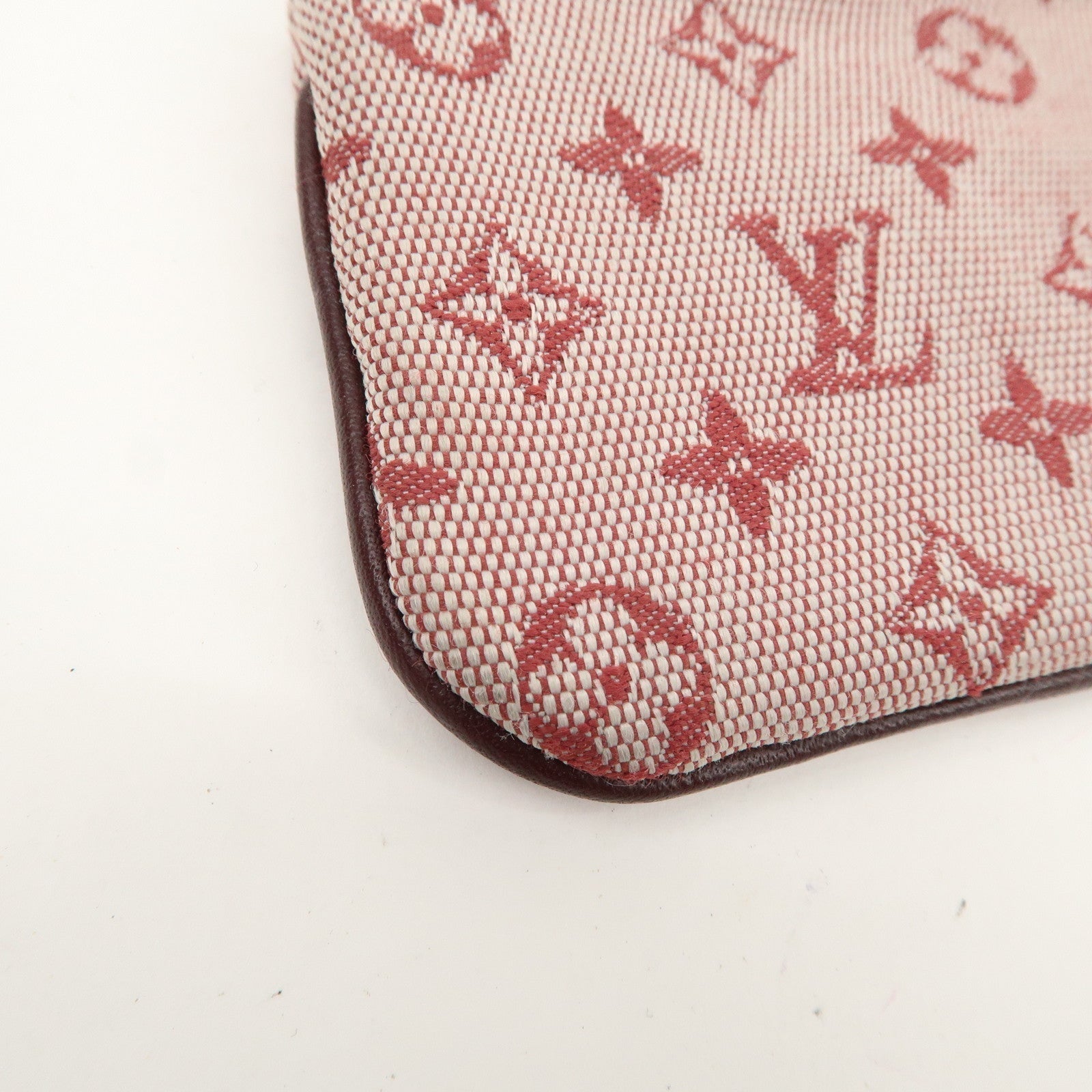 LO-LV bags 3917
