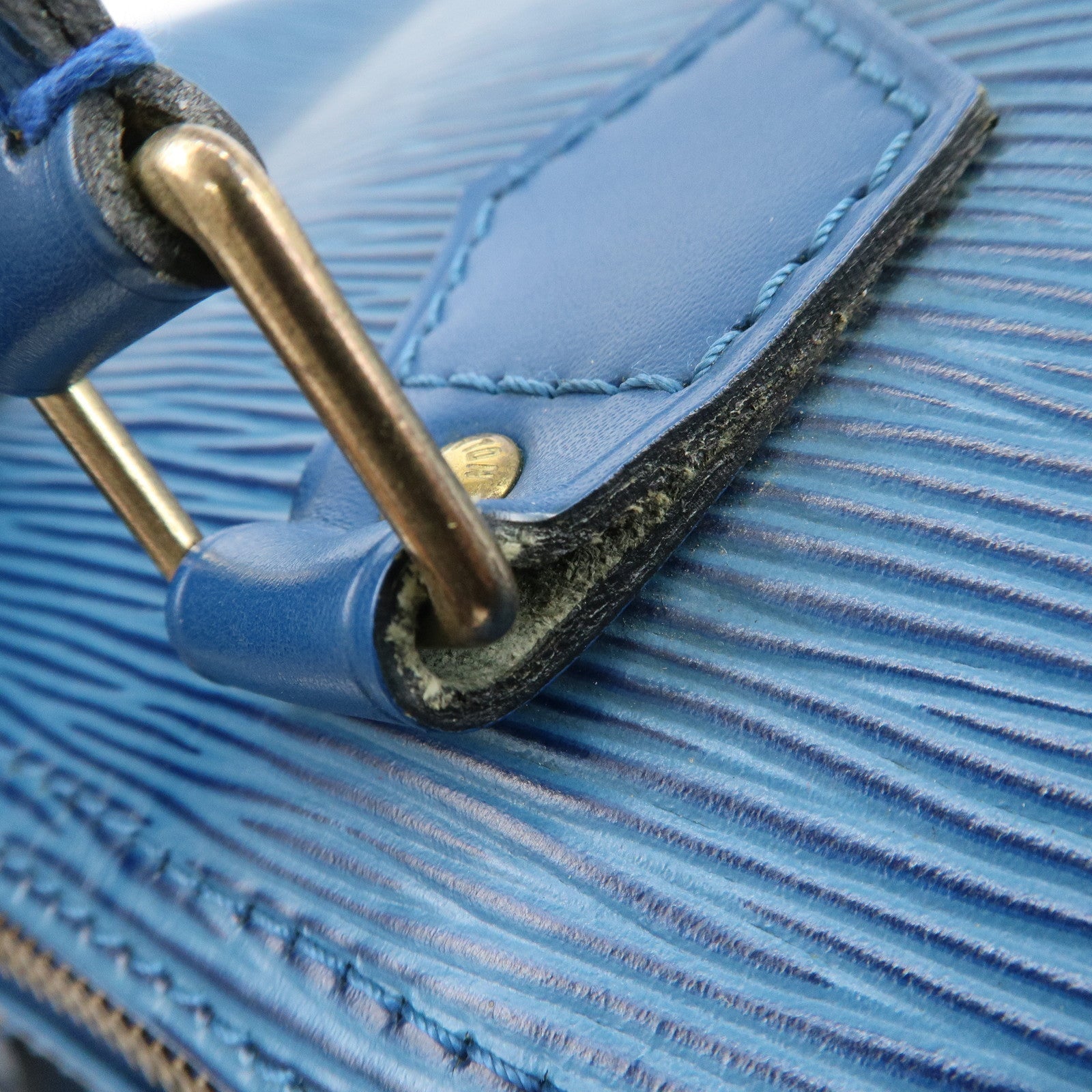 LO-LV bags 3857