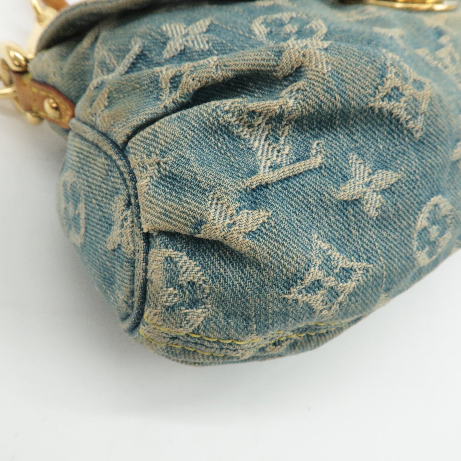 LO-LV bags 3840