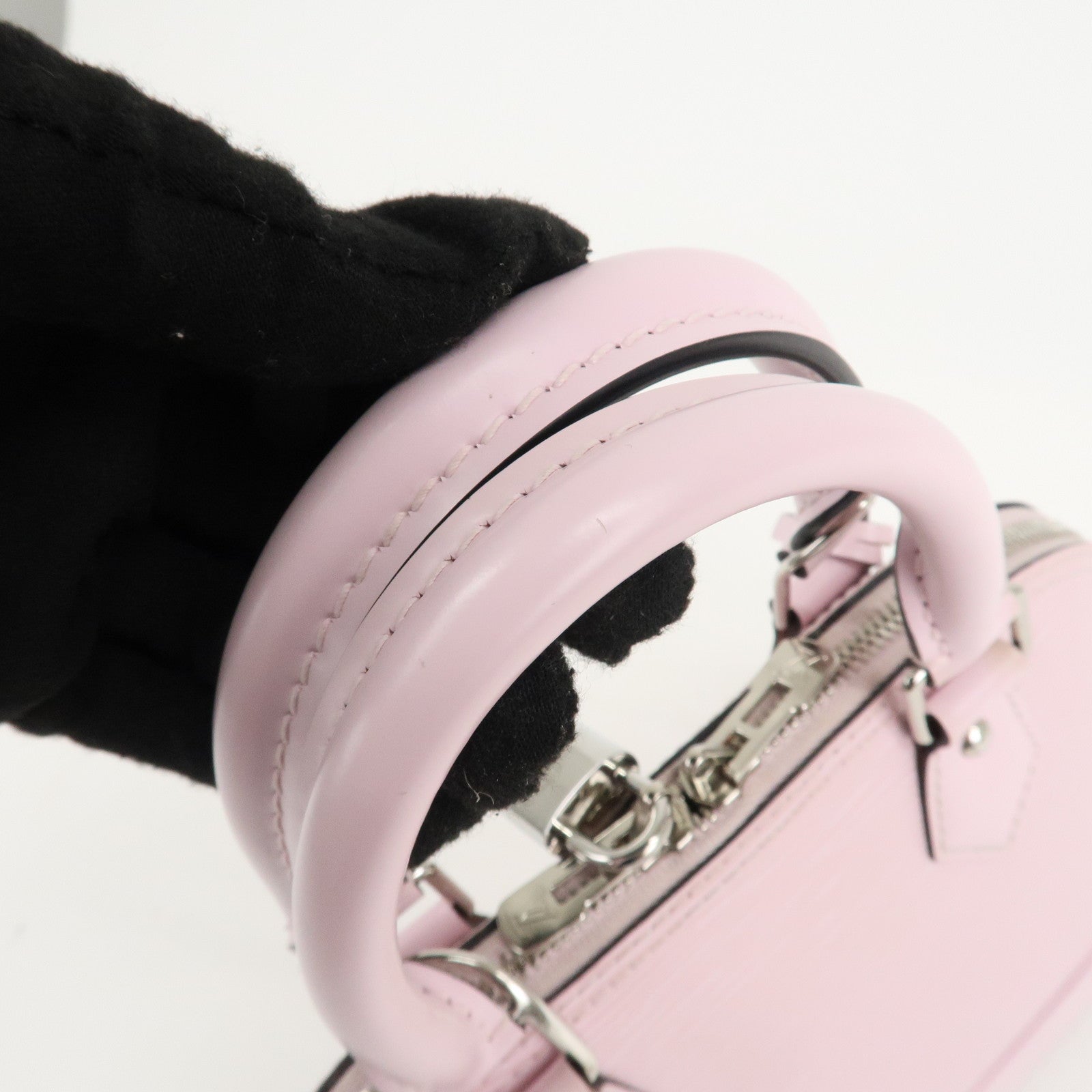 LO-LV bags 3952
