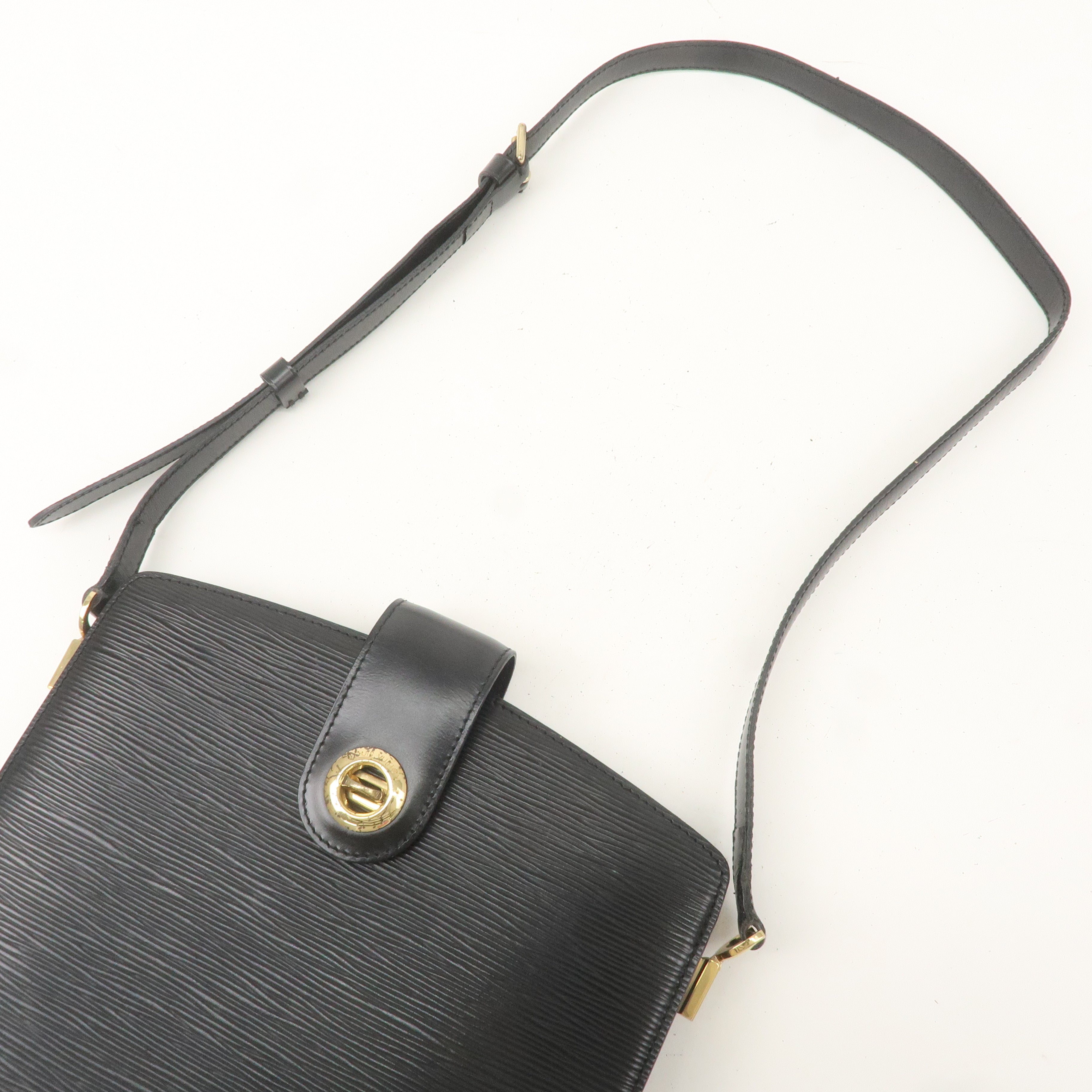 LO-LV bags 2449