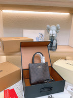 LO - CCH Bags - 090