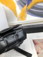 LO - BV Bags - 330