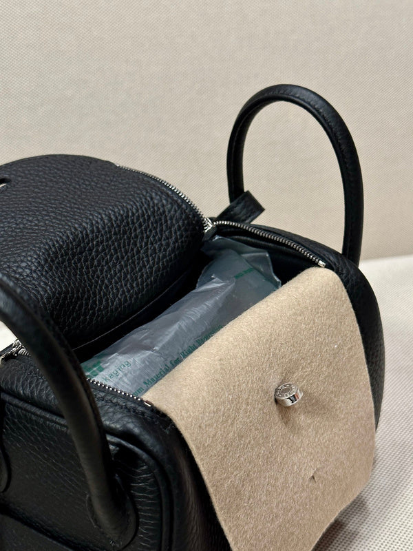 LO - HMS Luxury Bags - 977