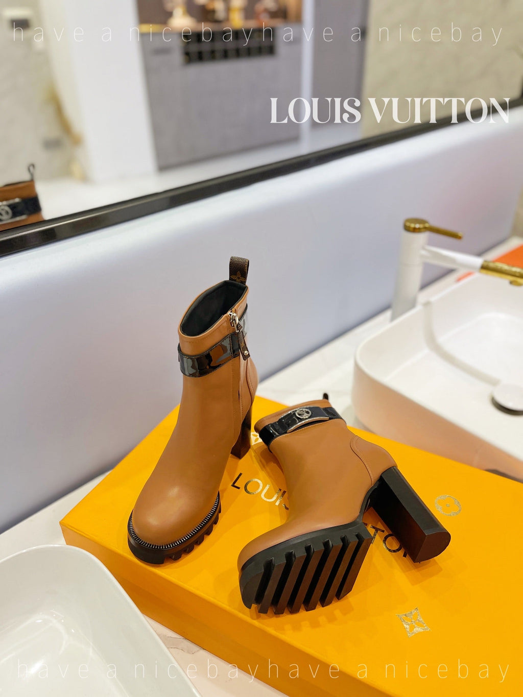 LO-LV bags 3438