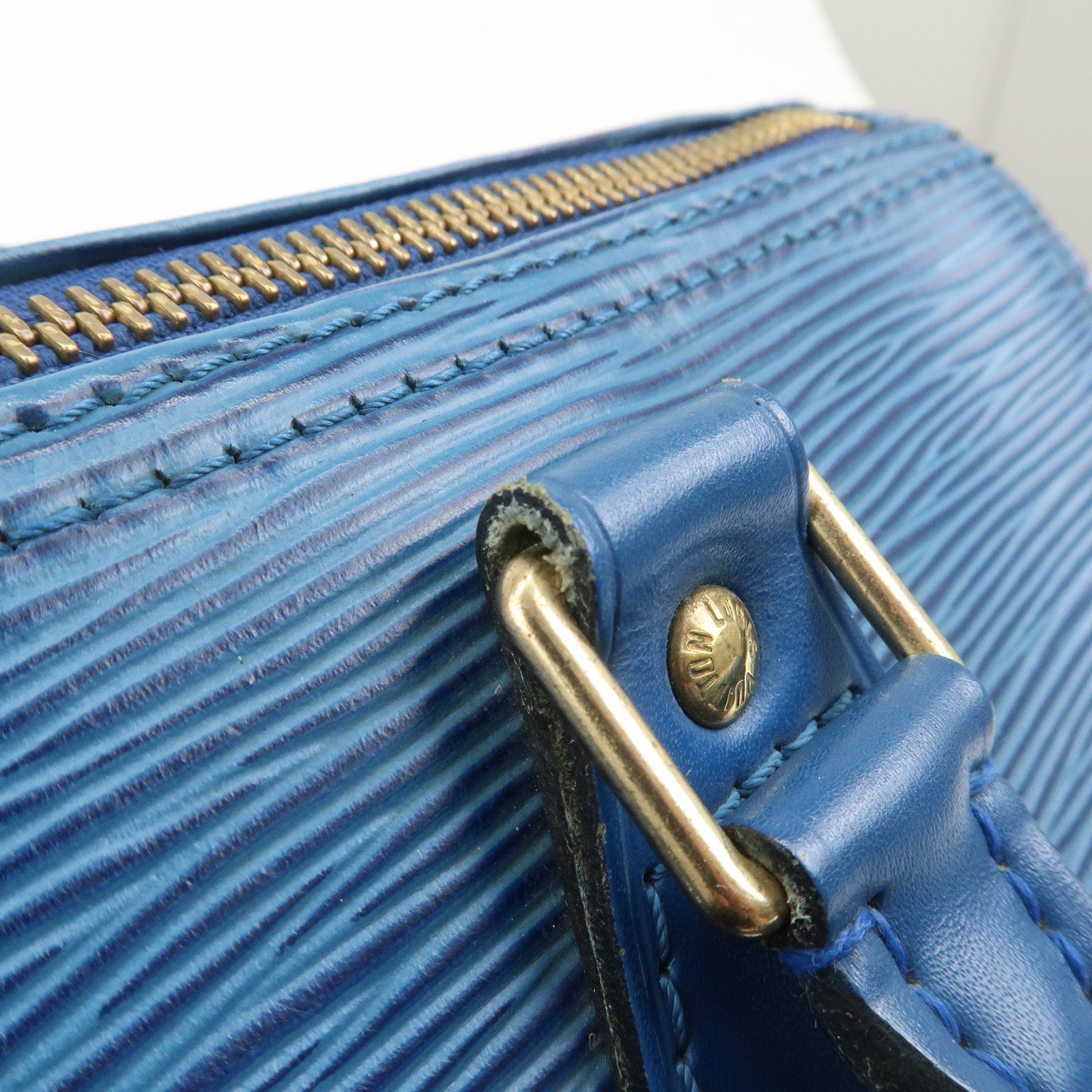 LO-LV bags 3857