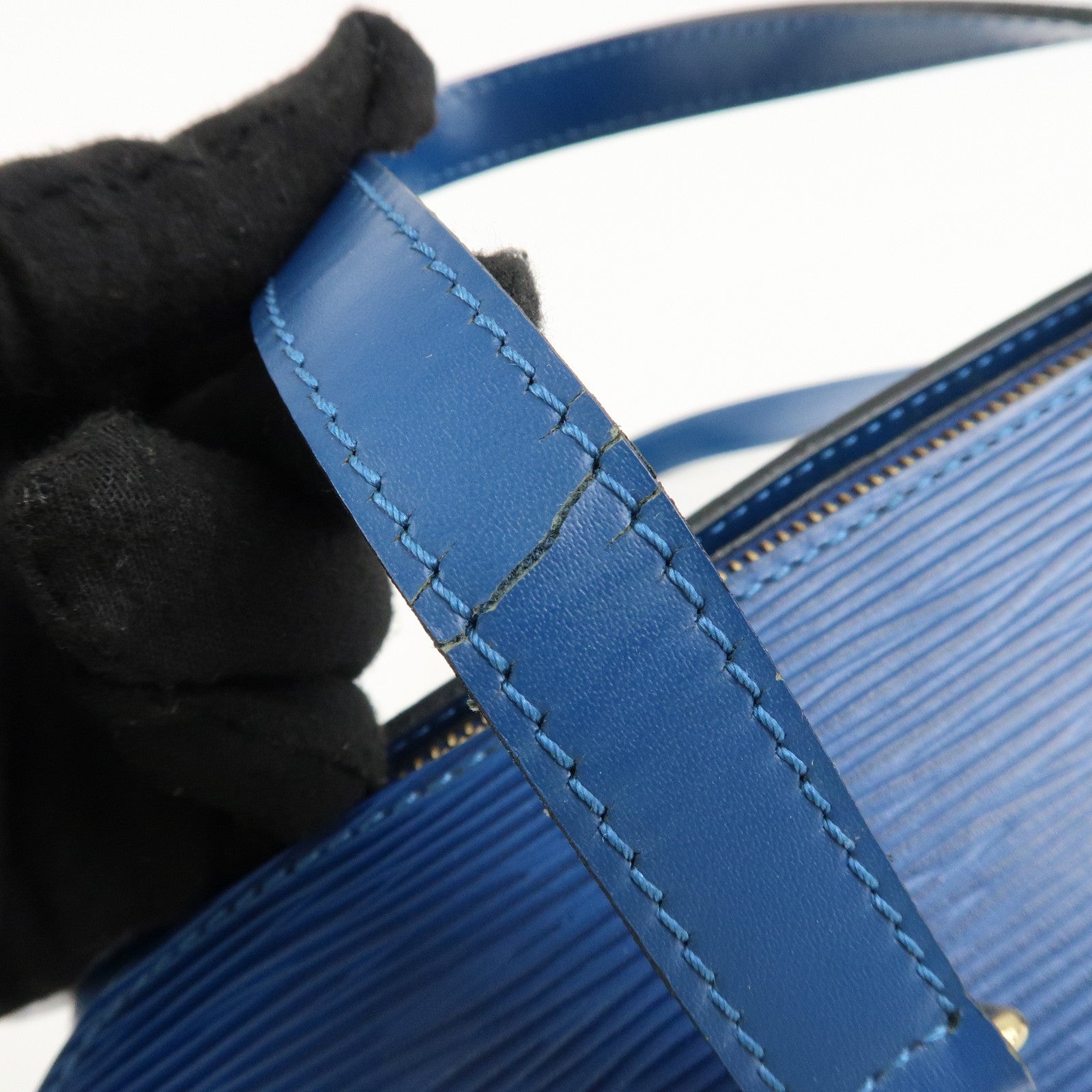 LO-LV bags 3821