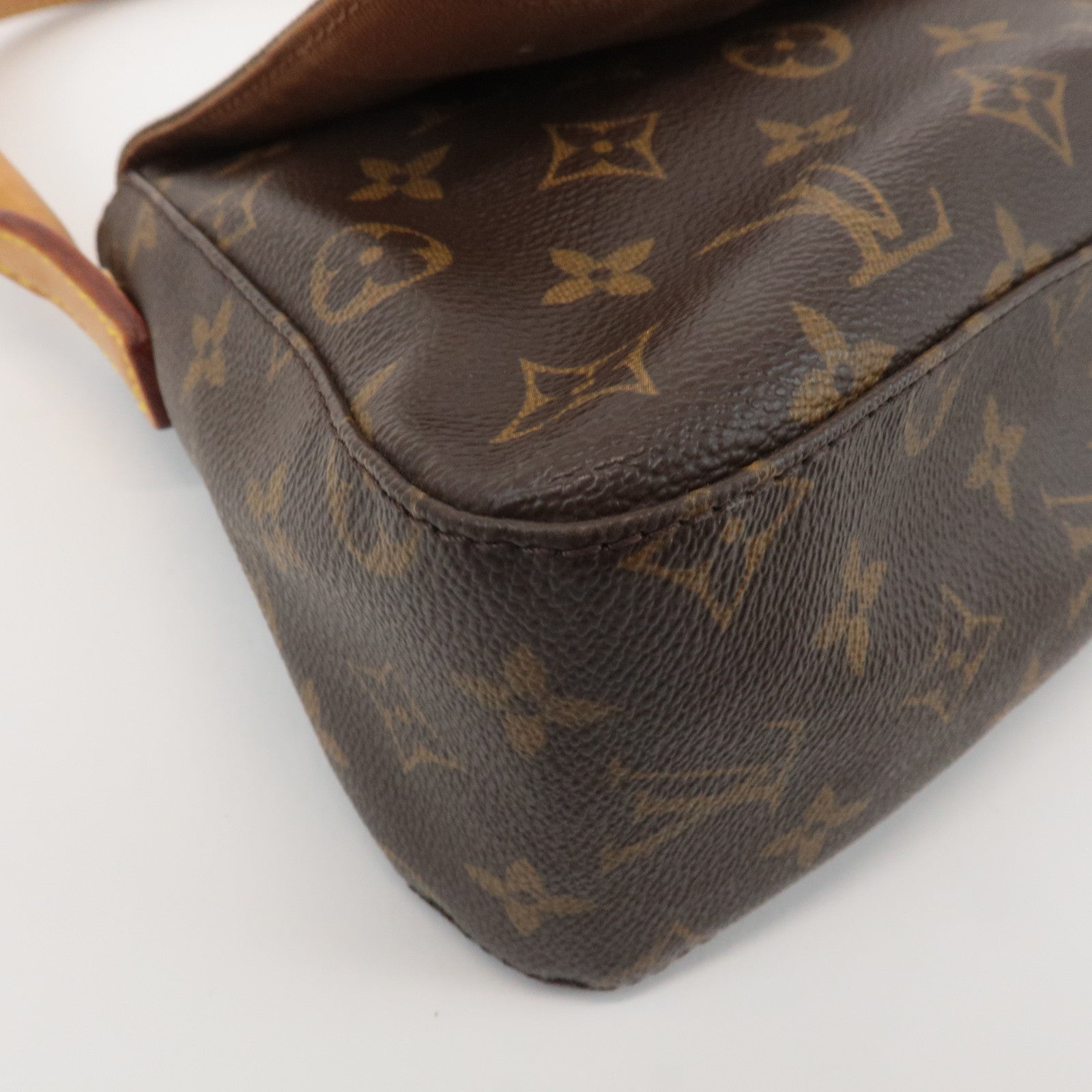 LO-LV bags 3501