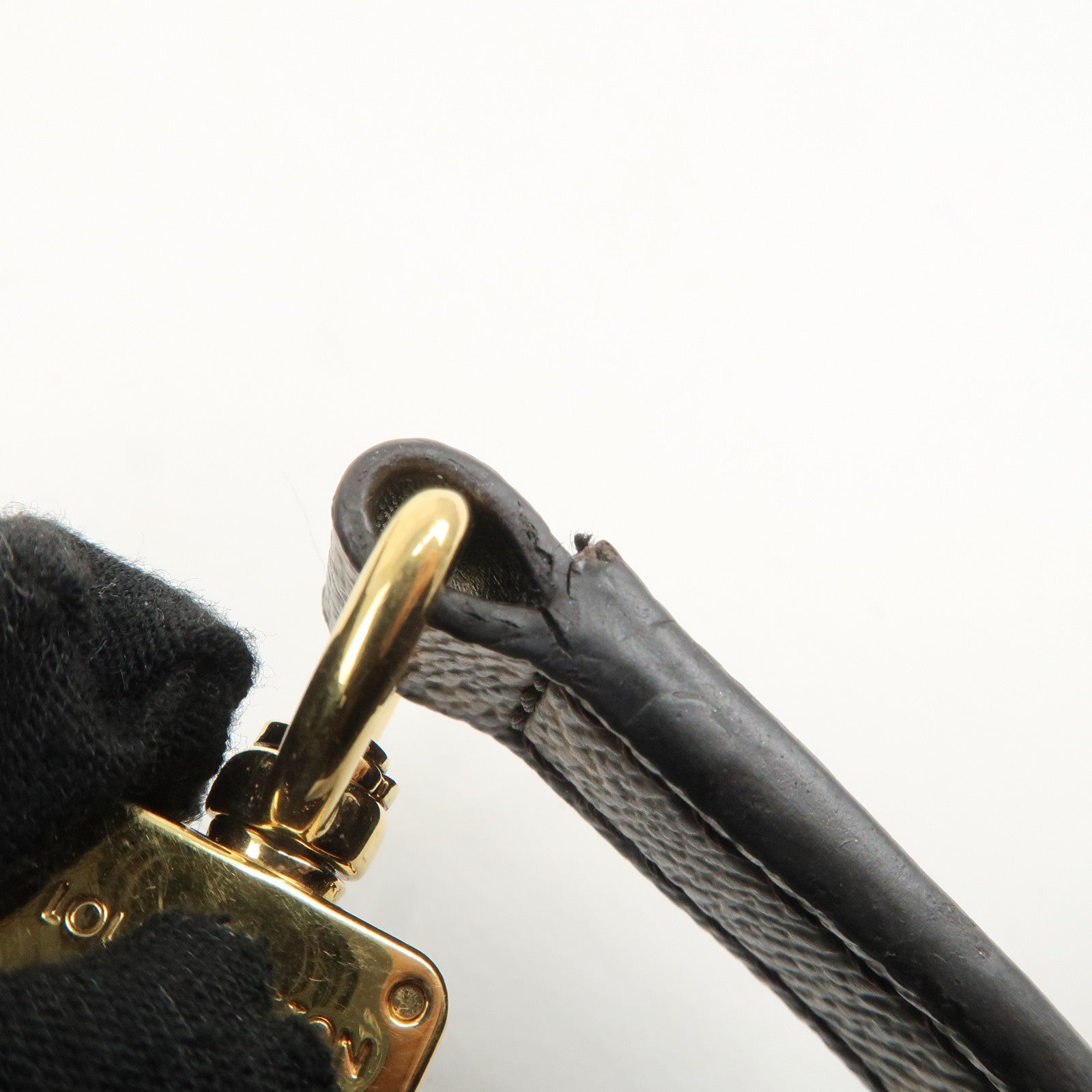 LO-LV bags 3884
