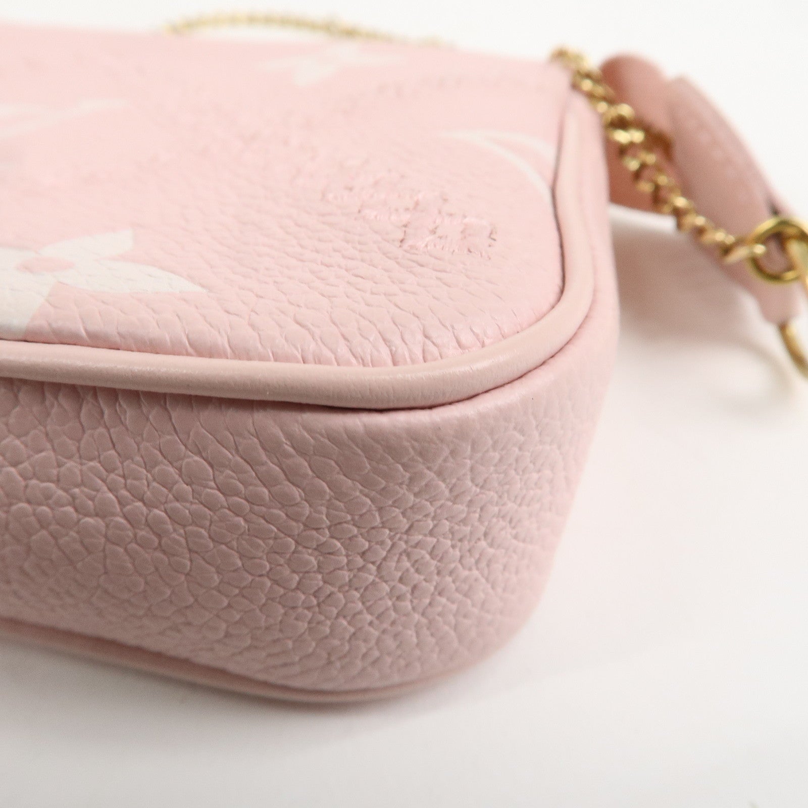LO-LV bags 4027