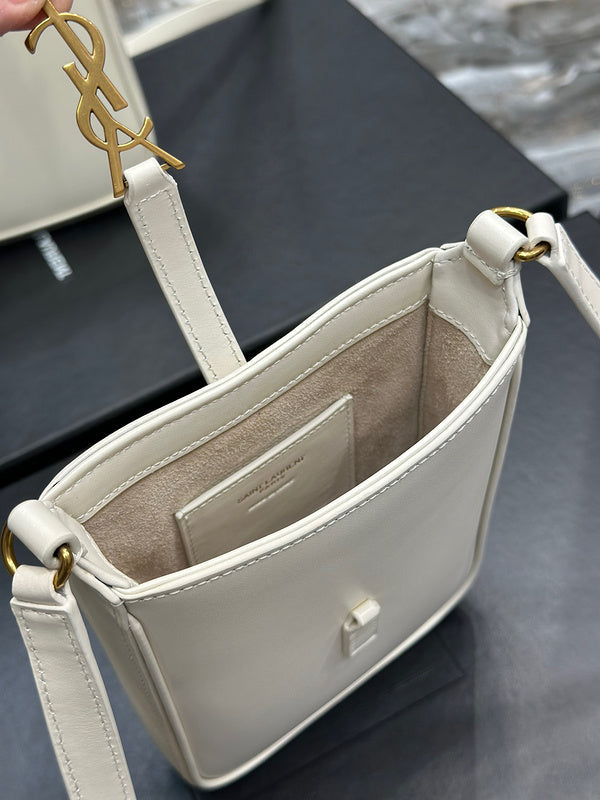 BB - YSL Bag - 4000
