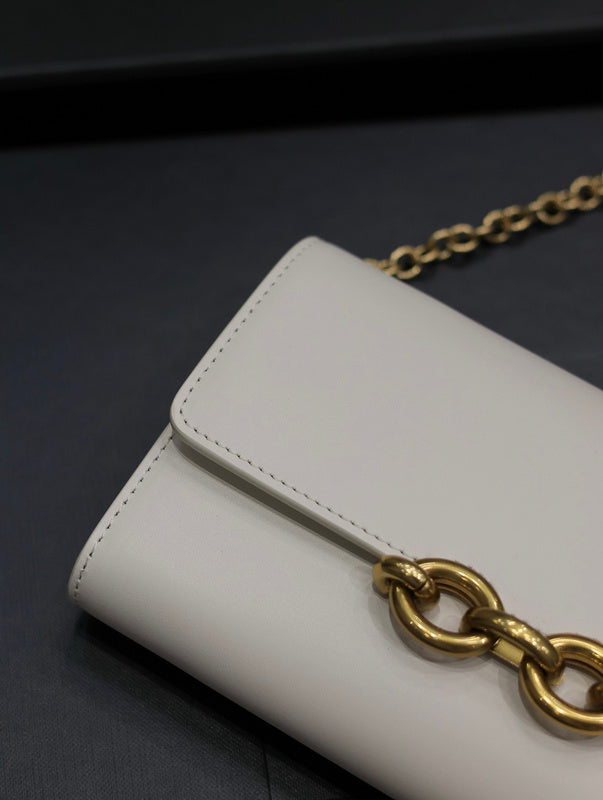 BB - YSL Bag - 1932