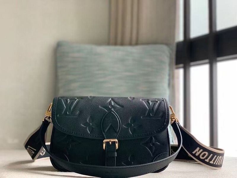 LO - LV Bags - 15617