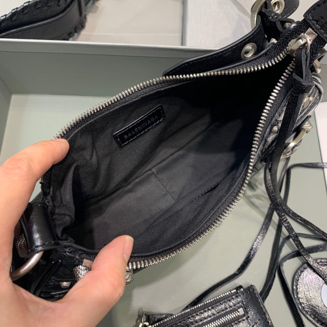 BLN-Ciaga Le Cagole XS Shoulder Bag In Black, For Women,  Bags 10.2in/26LO 671309210BK1000