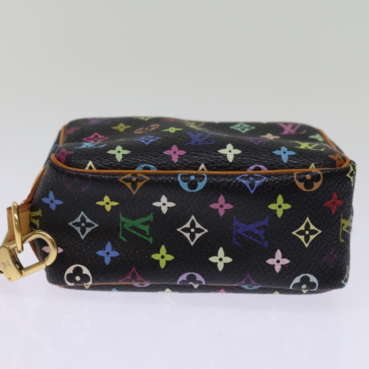 LO-LV bags 1051