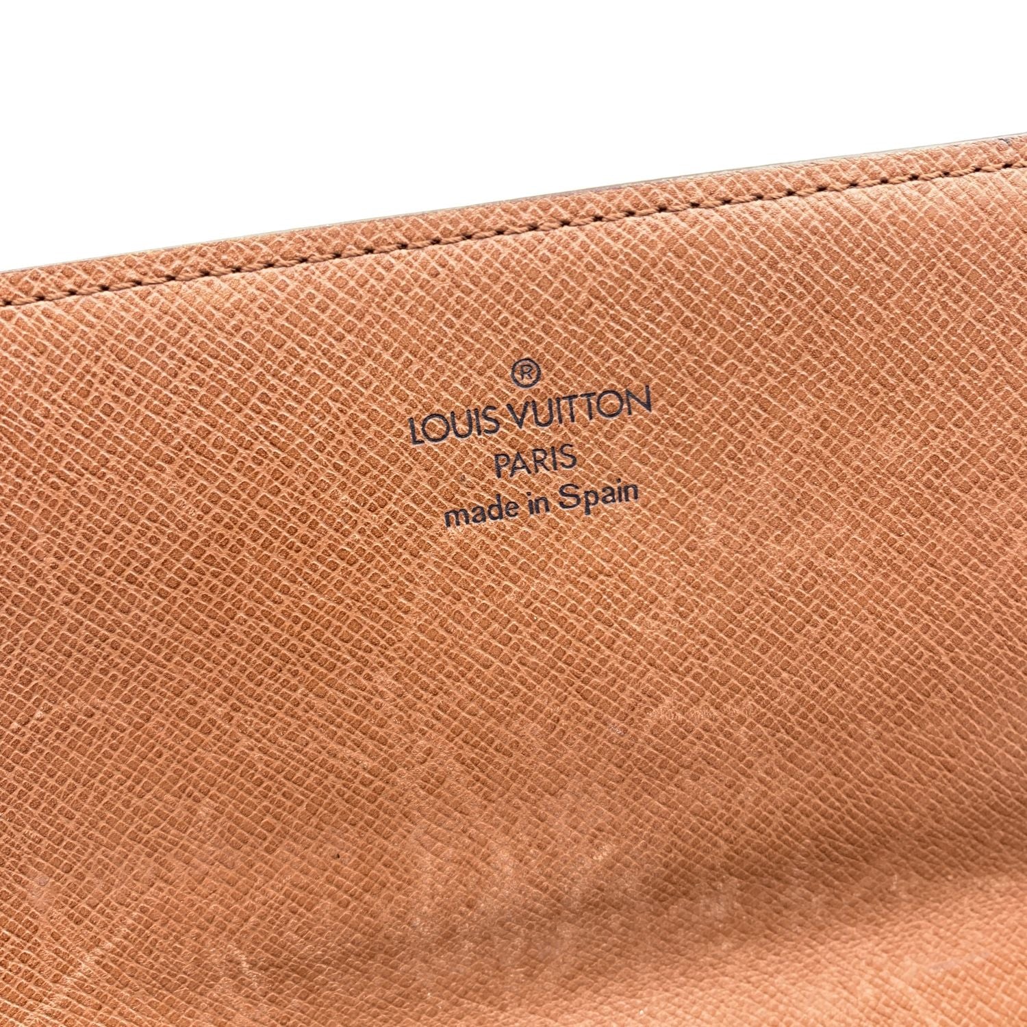 LO-LV bags 2824