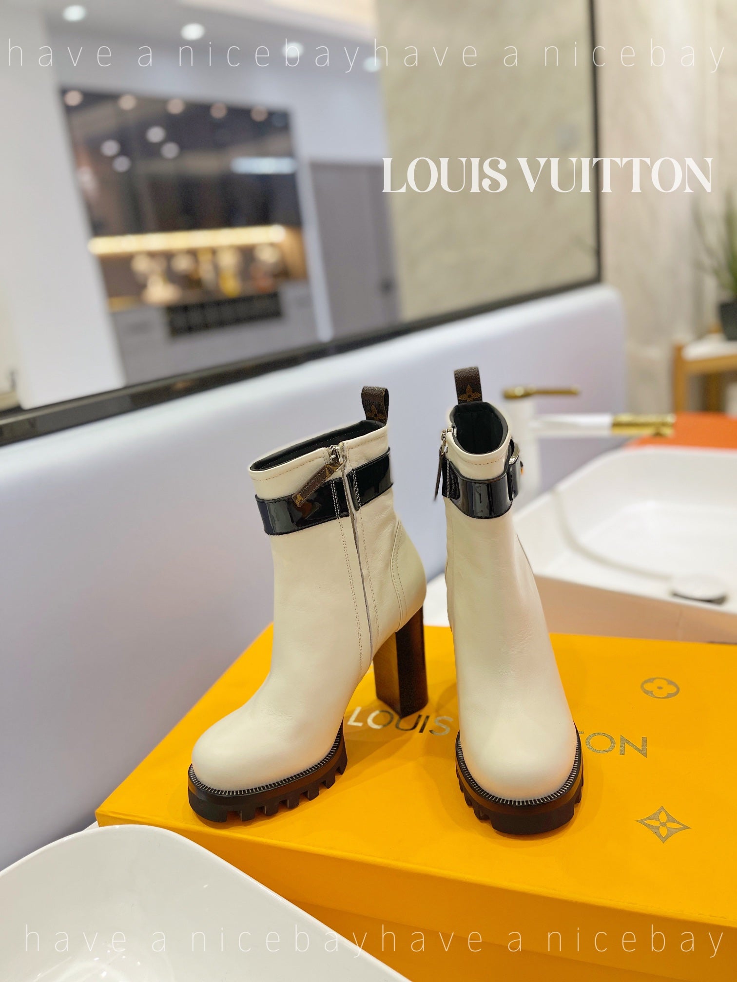 LO-LV bags 3437