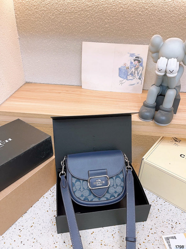LO - CCH Bags - 005