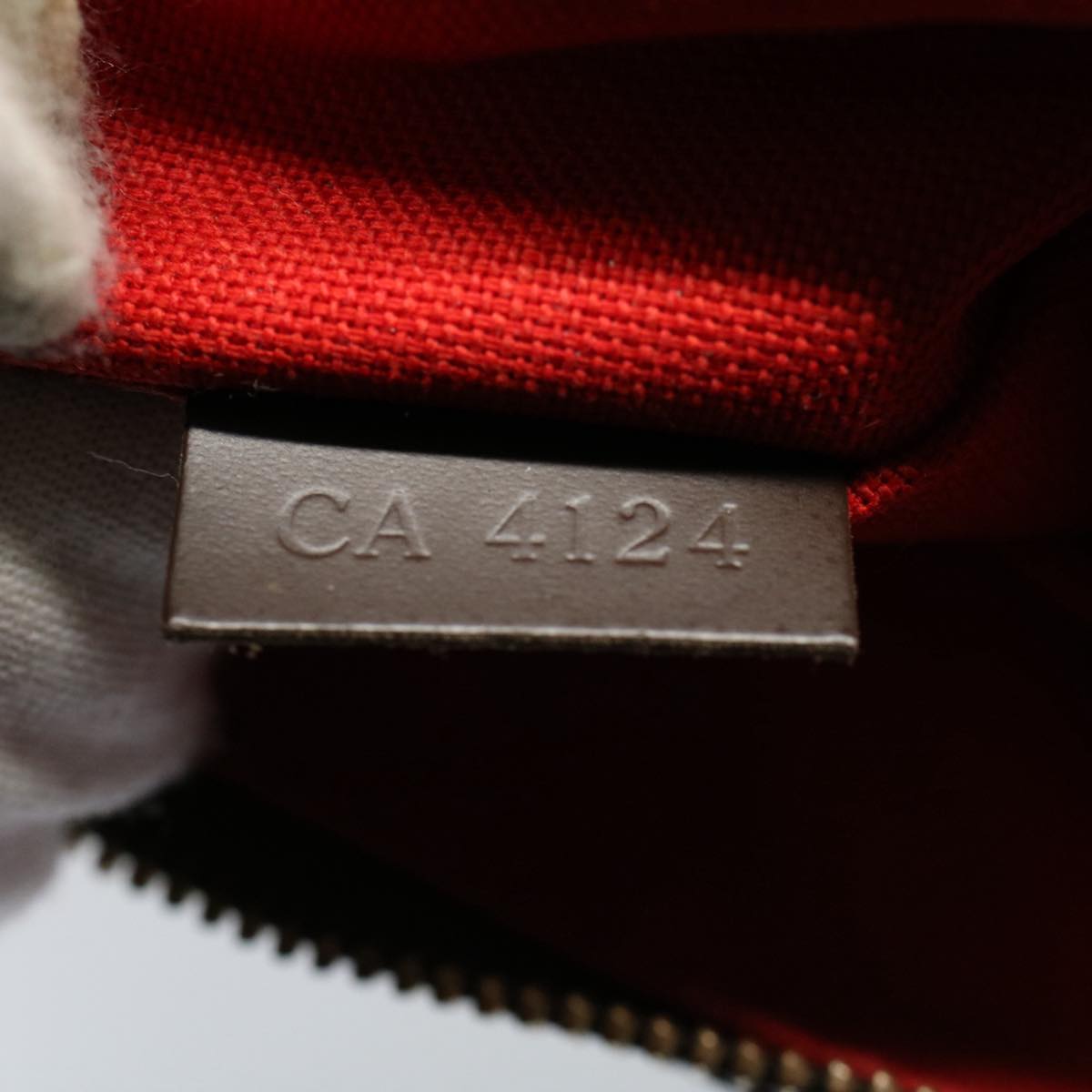 LO-LV bags 94